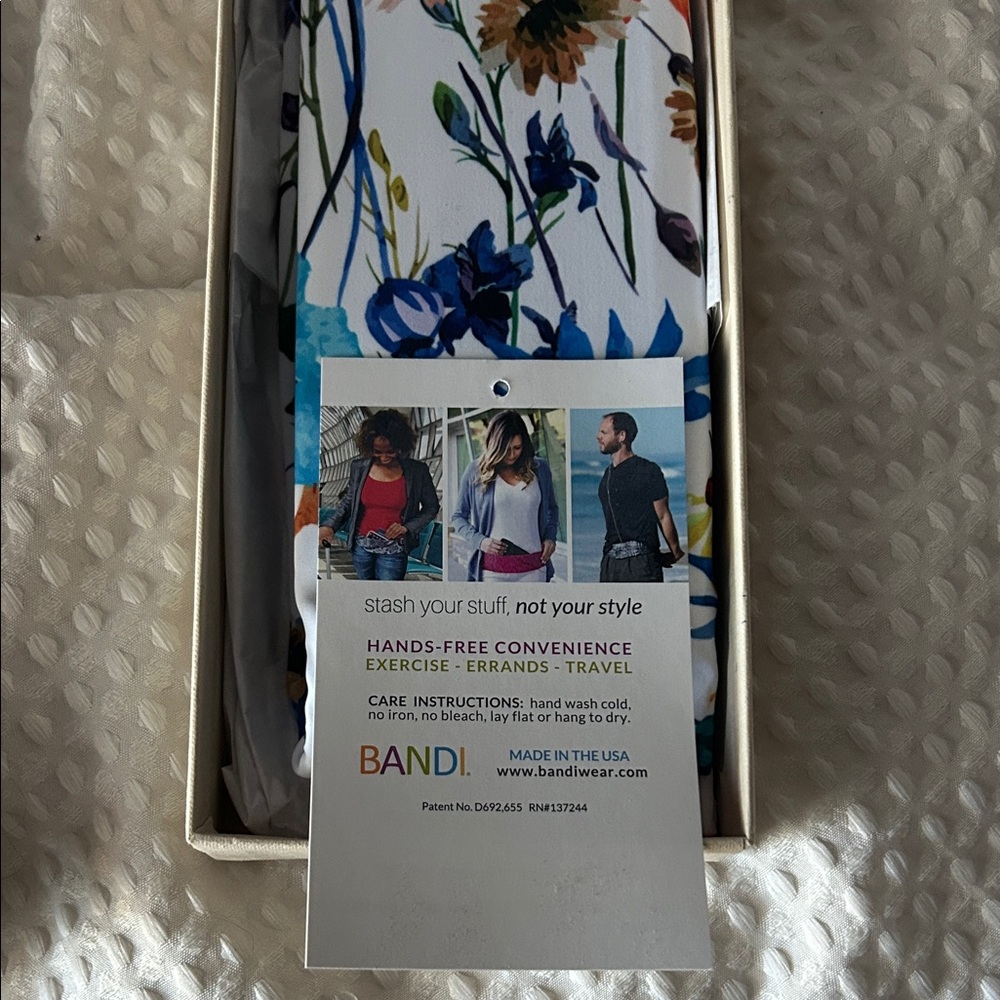 Bandi brand pocketed belt.